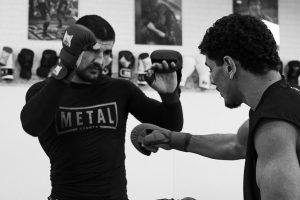 Laver des gants de MMA astuces